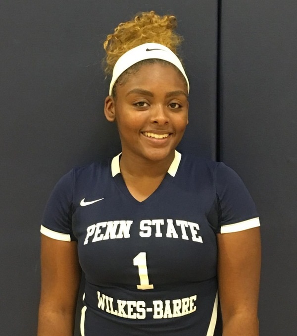 2017/18 Women's Basketball Player of the Week: Elisha Hernandez