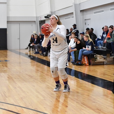 2017/18 Women's Basketball Player of the Week: Hannah Bankes