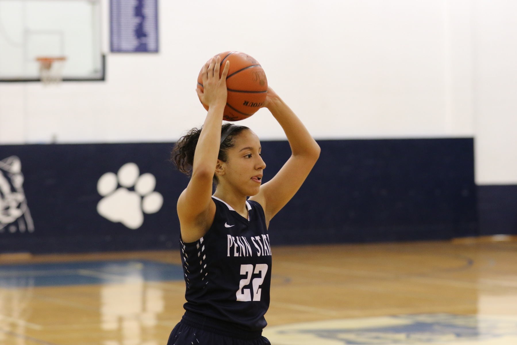 1/31/2017 Women's Basketball Player of the Week: Stephanie Guevara