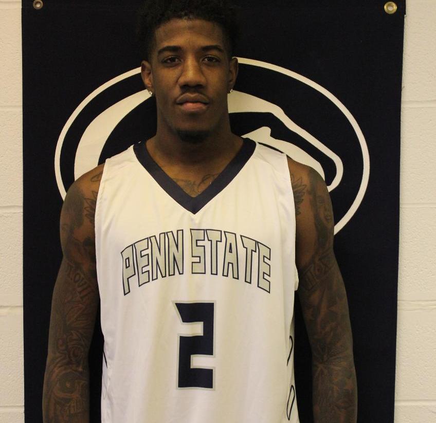 Men's Basketball: Petrie Addison
