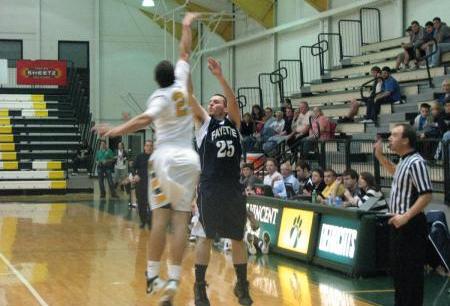 Fayette Dominates Wildcats, 104-53