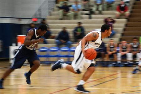 Men's Basketball defeats Lehigh Valley