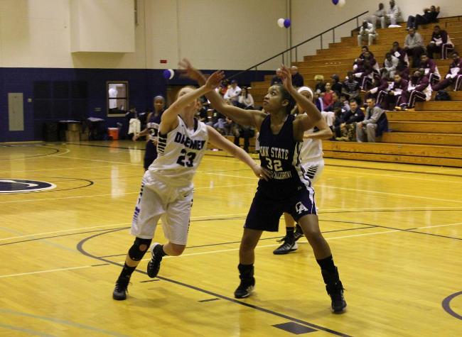 GA Women's Basketball Drops 73-52 Decision Over Point Park