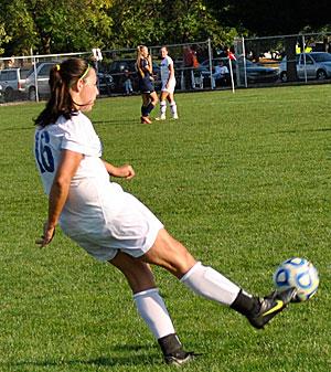 Women&rsquo;s Soccer: SUNY ESF Edges Out Lady Wildcats 3-2
